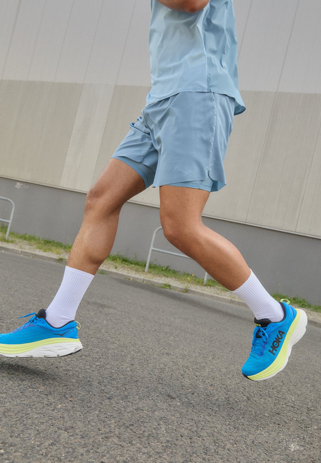 

Спортивные шорты GLIDE HOKA, серый