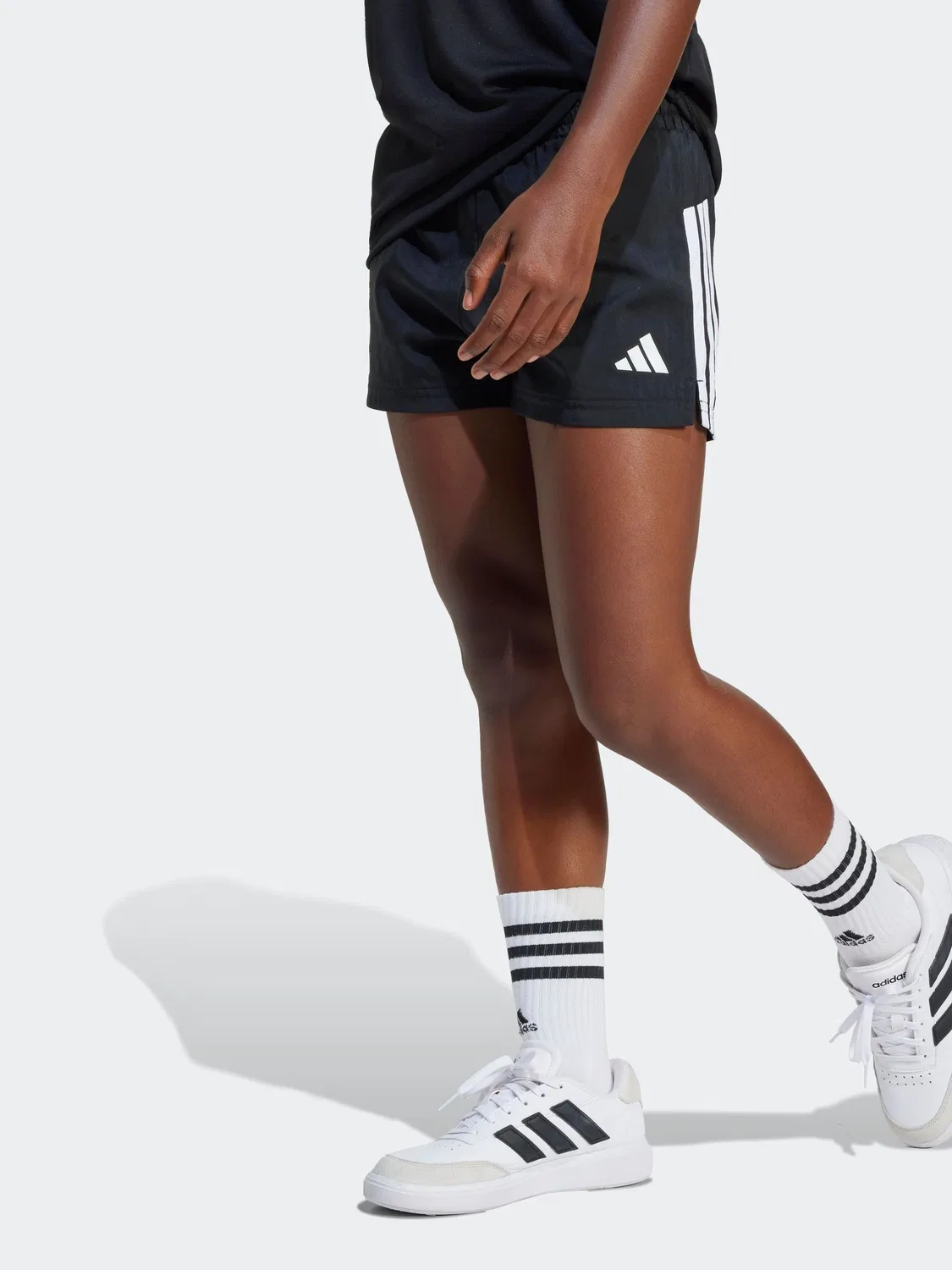 Шорты adidas Black Train Essentials 3-Stripes Shorts Kids, черный