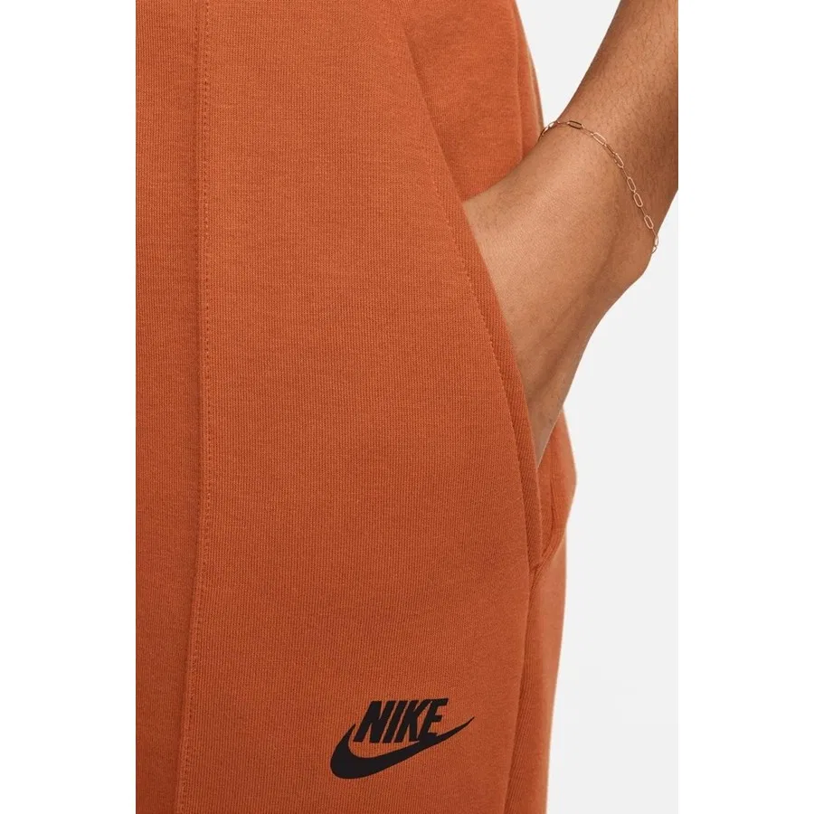 Женские спортивные брюки из футера Tech Fleece с заниженной талией, модель Mr Jogger, Nike, Кремовый — фото 3