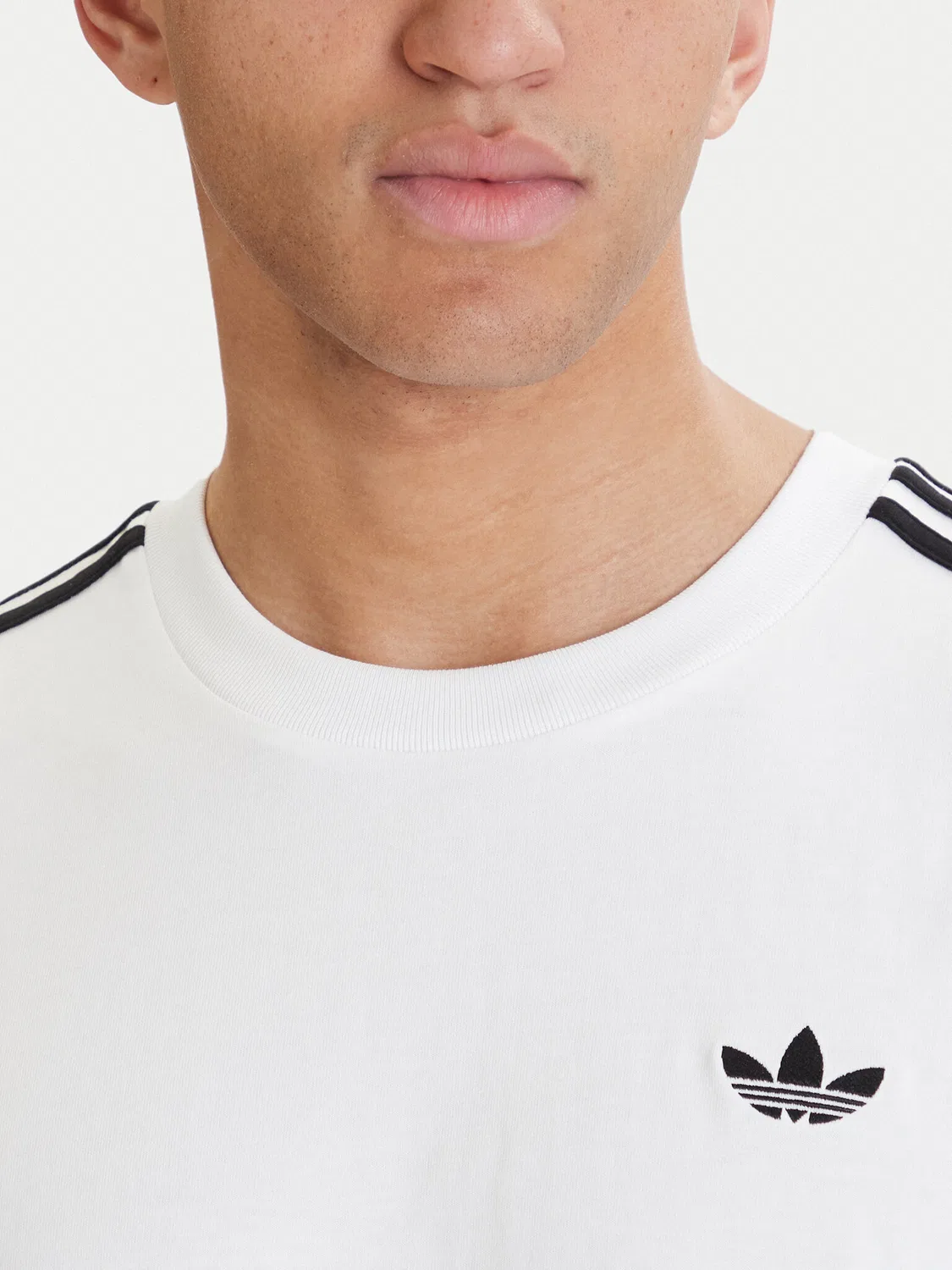 Мужская футболка оверсайз adicolor Adidas, белый — фото 4