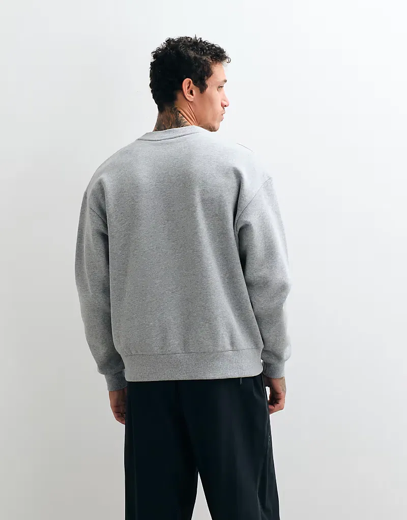 Толстовка Nike Solo из флиса оверсайз серого с центральным логотипом Swoosh — фото 3