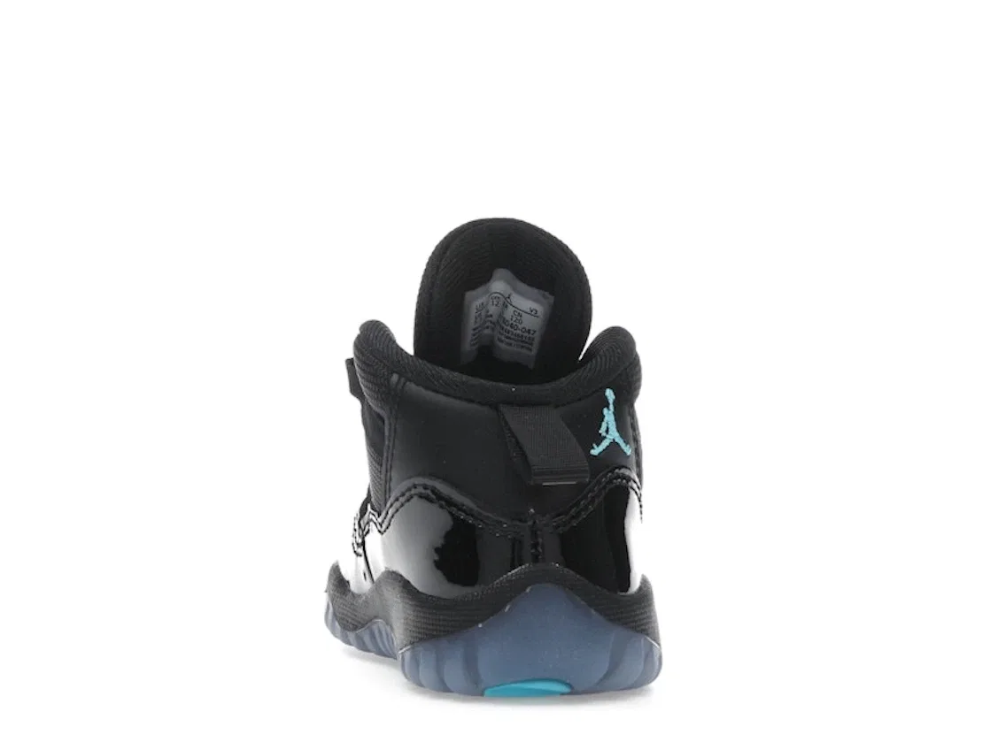 Детские кроссовки с контрастными цветами Jordan 11 Retro Jordan, Black/Gamma Blue/Varsity Maize — фото 4