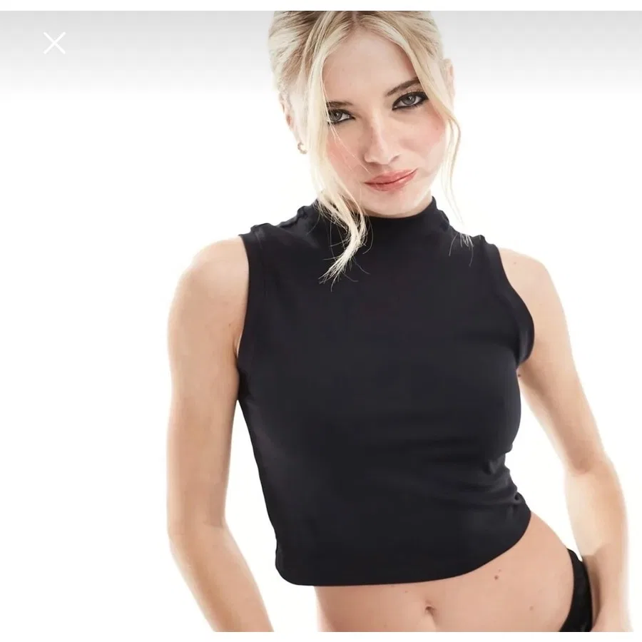 Женский спортивный топ с высоким воротом и принтом Nike One Dri-Fit Fitted Mock-Neck Cropped Training, Черный