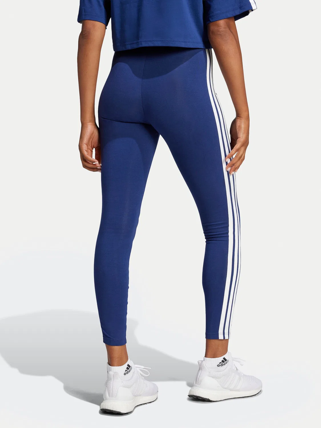 Женские леггинсы облегающего кроя Essentials Adidas, темно-синий — фото 3