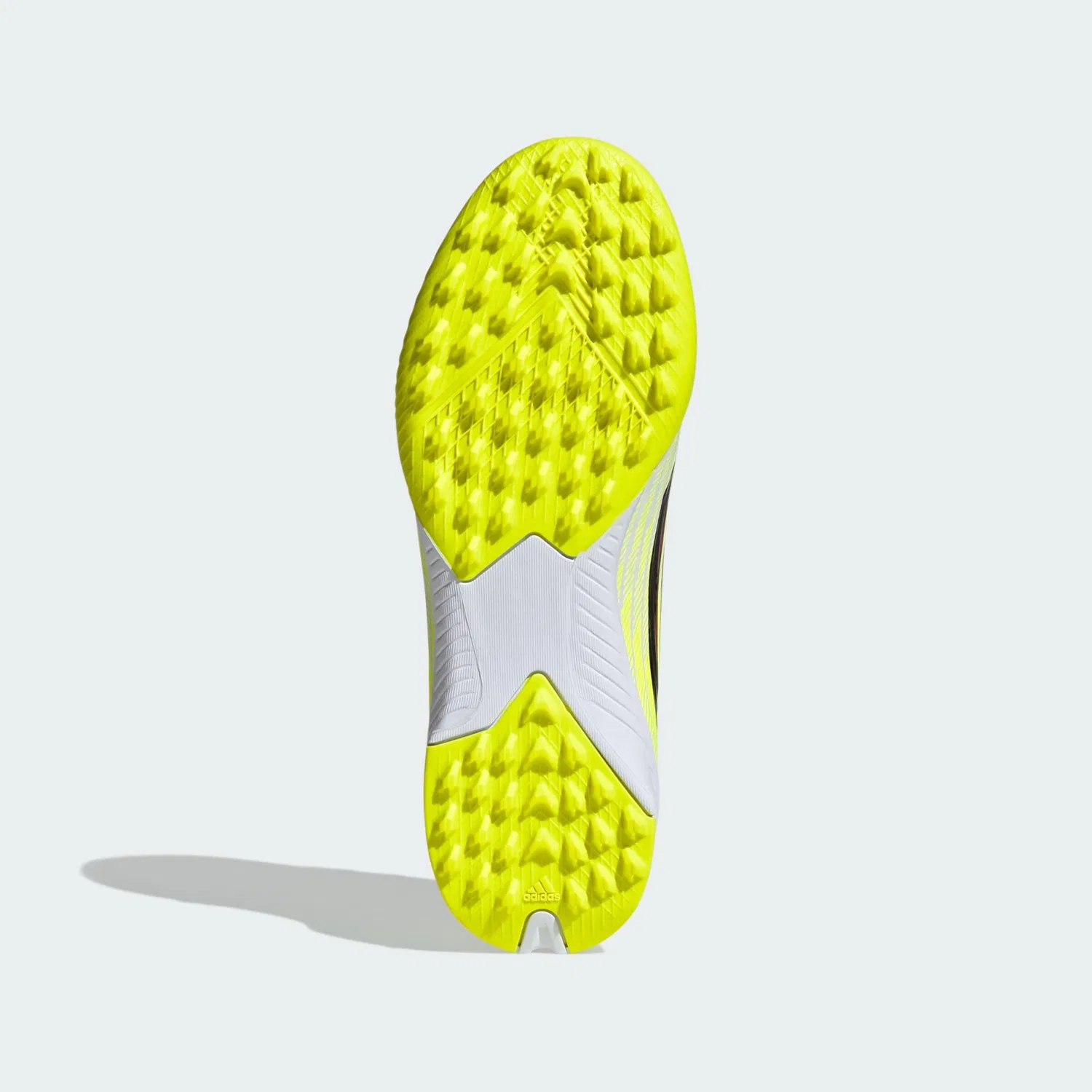 Спортивные кроссовки Adidas Performance F50 League желтого цвета — фото 3