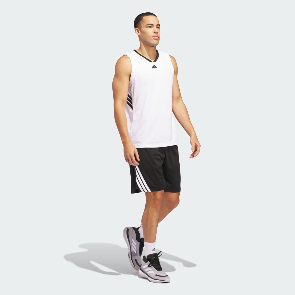 Спортивные шорты Adidas Legends 3-Stripes Basketball Shorts, черный/белый — фото 3