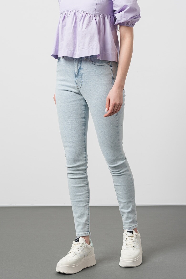 

Джинсы скинни Sylvia с высокой талией Tommy Jeans, синий