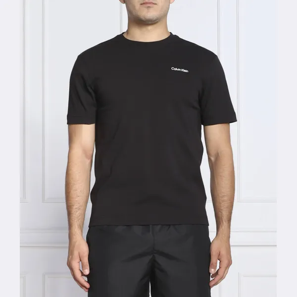 

Футболка стандартного кроя Calvin Klein, черный