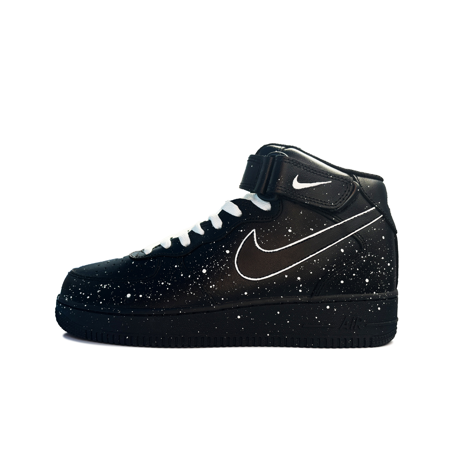 

Кроссовки Nike Air Force 1 противоскользящие износостойкие мидтоп унисекс черно-белые, цвет Black White