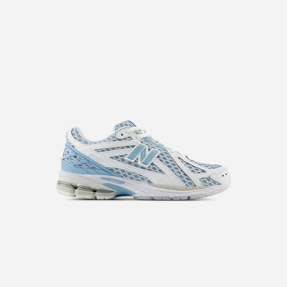 

Кроссовки New Balance 1906R, цвет White/Chrome Blue/Grey Matter/Bright Sky