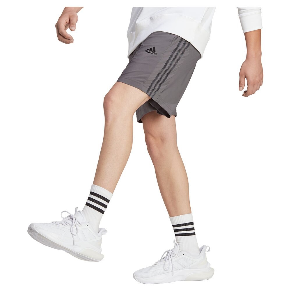 

Спортивные шорты adidas 3S Chelsea, серый