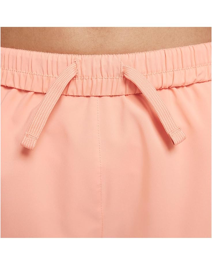 Шорты Nike Kids Dri-FIT One Woven High-Waisted Training Shorts, цвет Apricot Agate/White — фото 3