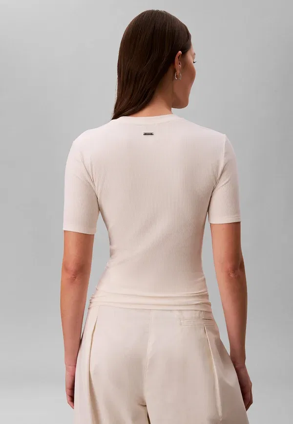 Футболка Calvin Klein, цвет тофу — фото 3