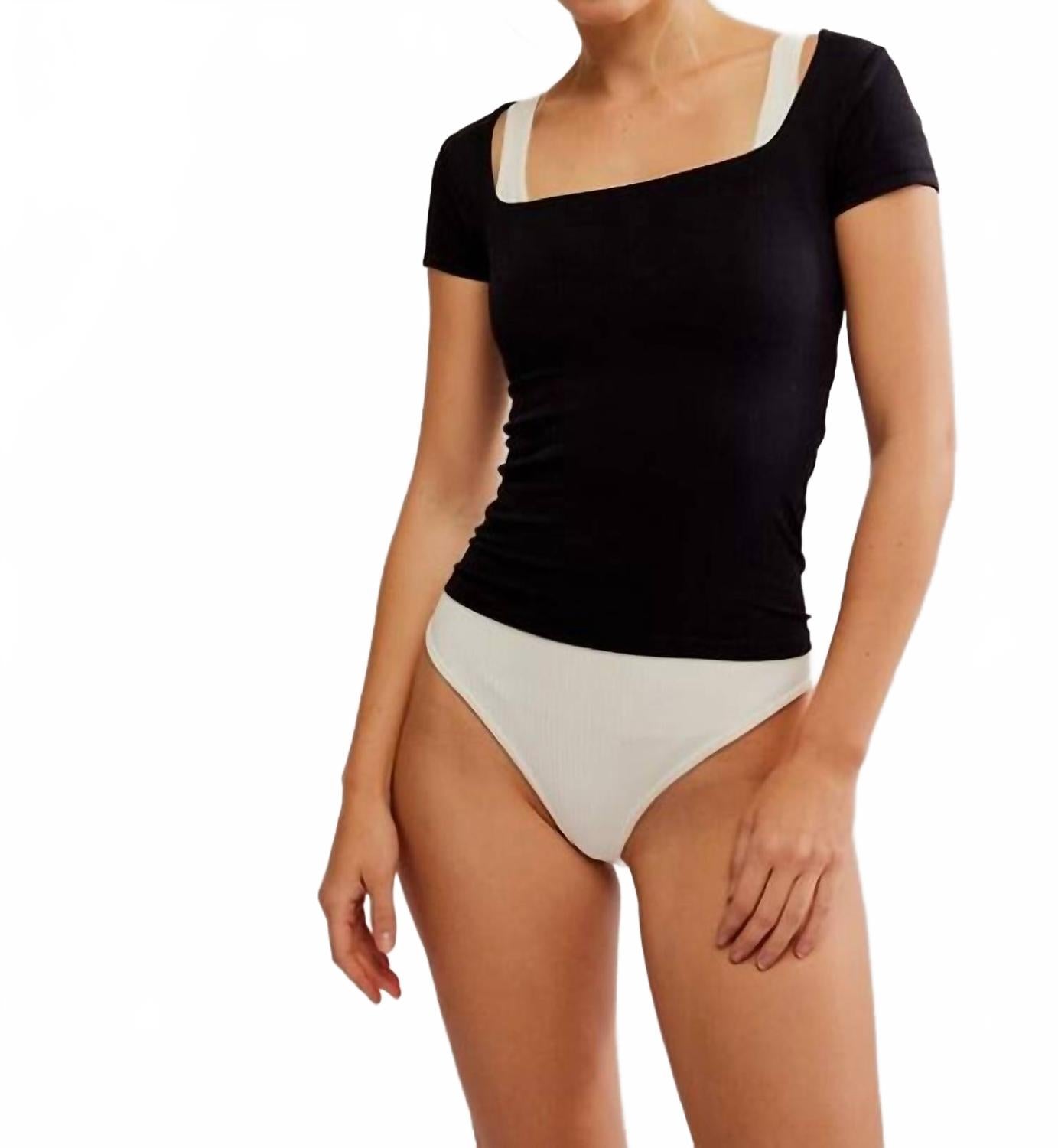 

Футболка Clean Lines для малышей в черном цвете Free People