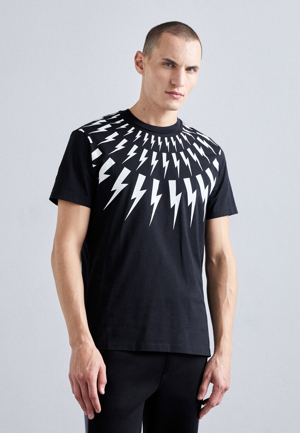 

Футболка с принтом FAIRISLE THUNDERBOLT SLIM Neil Barrett, цвет black