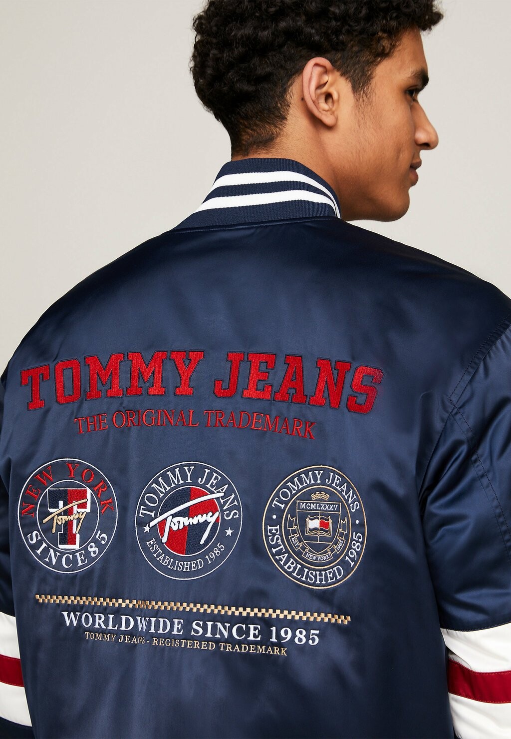 

Бомбер VARSITY EXPLORER Tommy Hilfiger, темно-синий