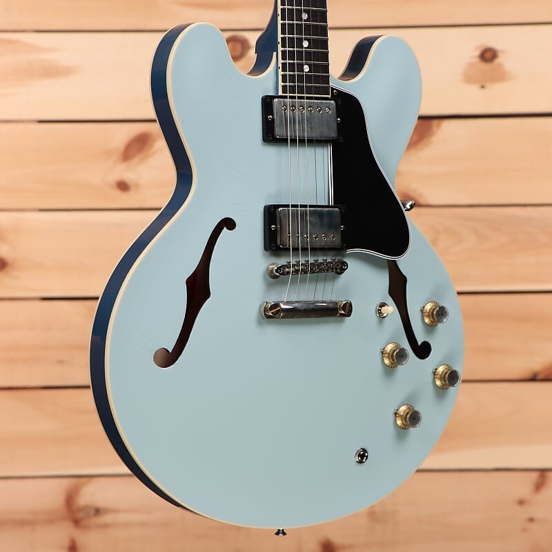 

Электрогитара Gibson PSL 1961 ES-335 Ultra Light Aged - Frost Blue/Pelham Blue - 130809 - PLEK'd