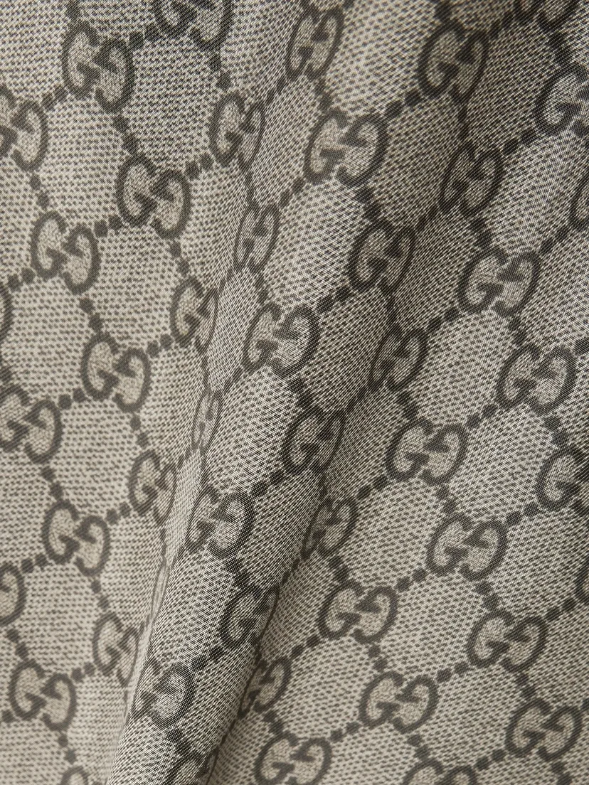 Шорты Gucci GG Supreme, шелковый твил, хаки — фото 4