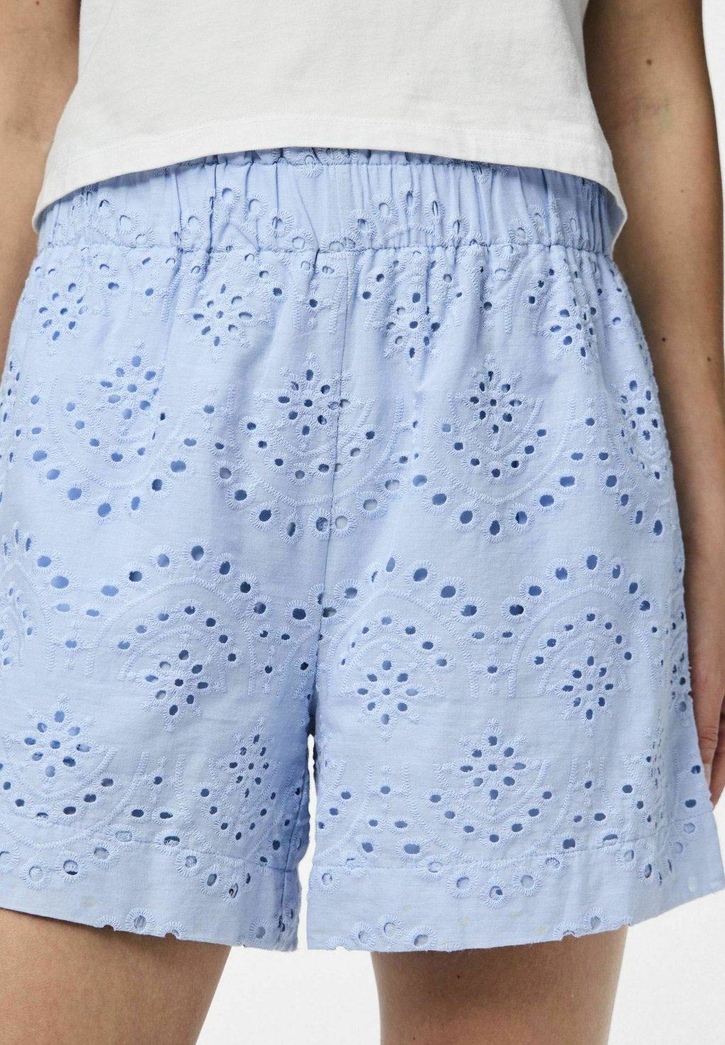 

Шорты PCVILDE BRODERIE ANGLAISE Pieces, светло-голубой