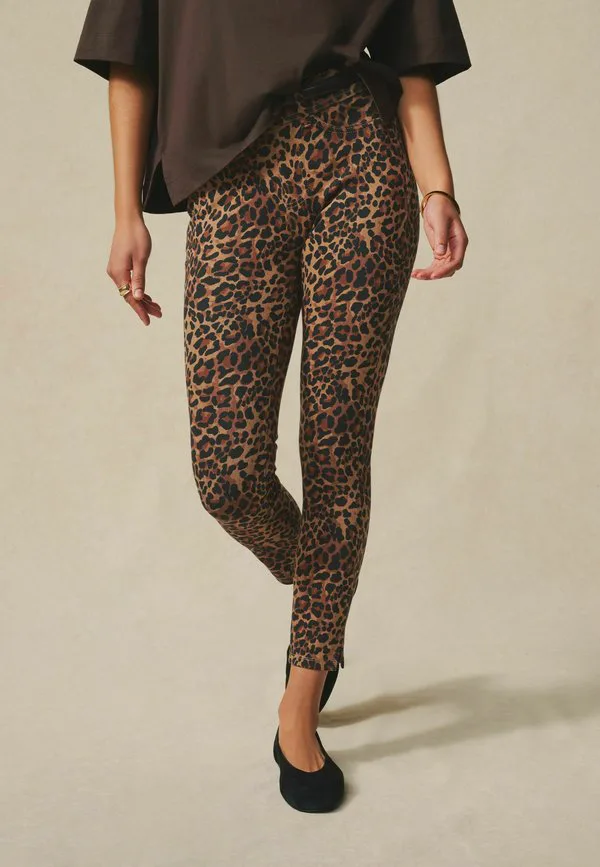Укороченные леггинсы Next, Leopard