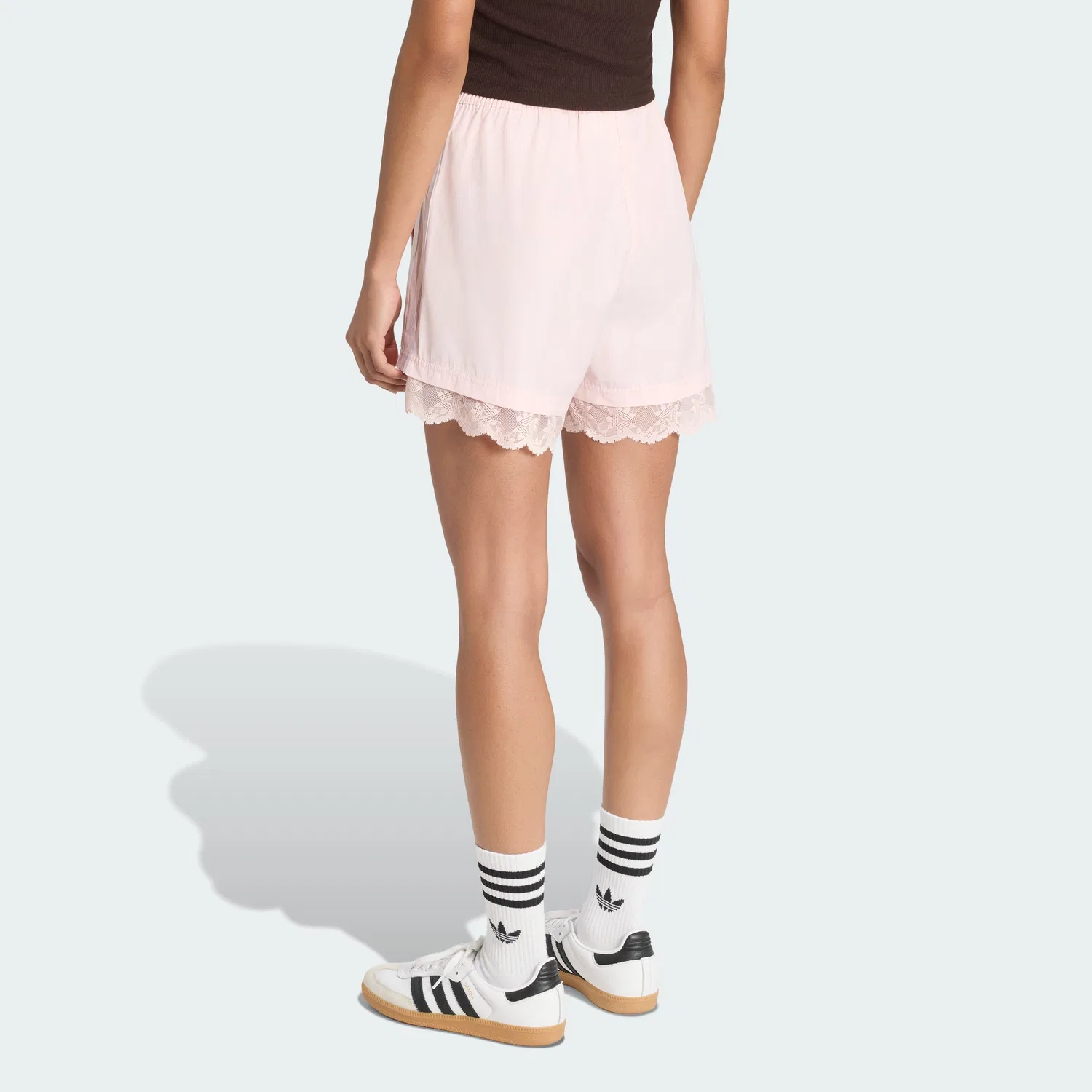 Женские шорты с 3 полосками и кружевной отделкой Sandy Pink от Adidas — фото 2