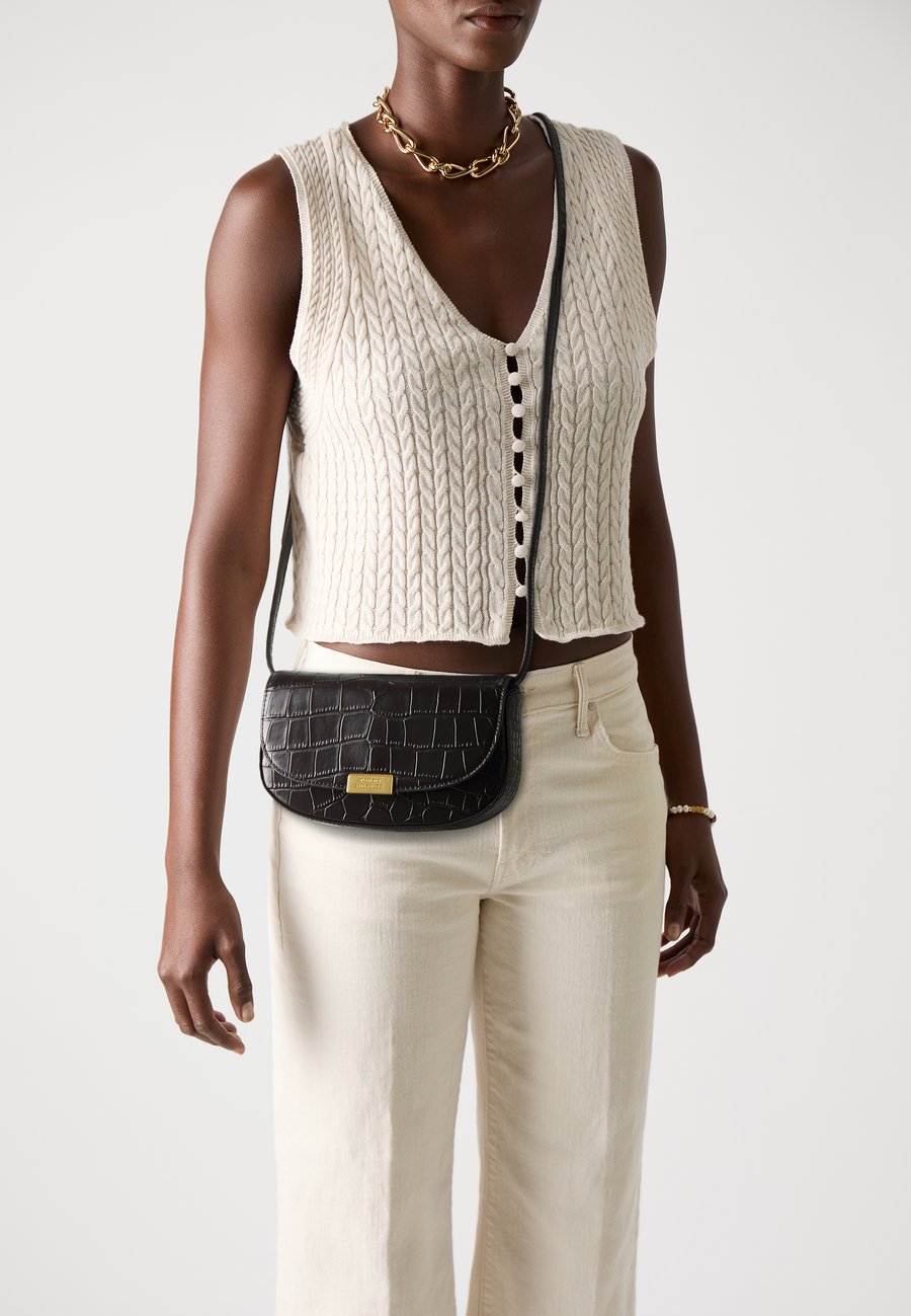 

Сумка кросс-боди Tommy Hilfiger PARTY LE MINI CROSSOVER CROC, Brookwood/Brown