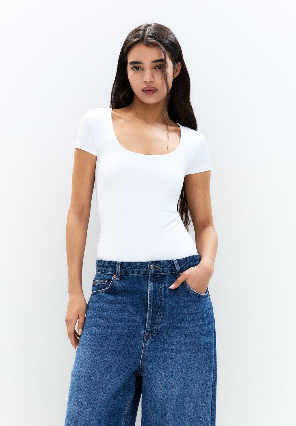 

Топ SHORT SLEEVE PULL&BEAR, белый