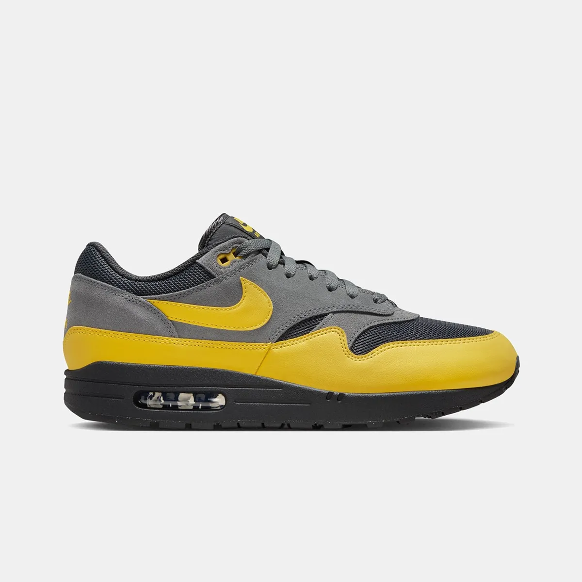 

Мужские повседневные кроссовки NIKE AIR MAX 1 ESS Nike, черный