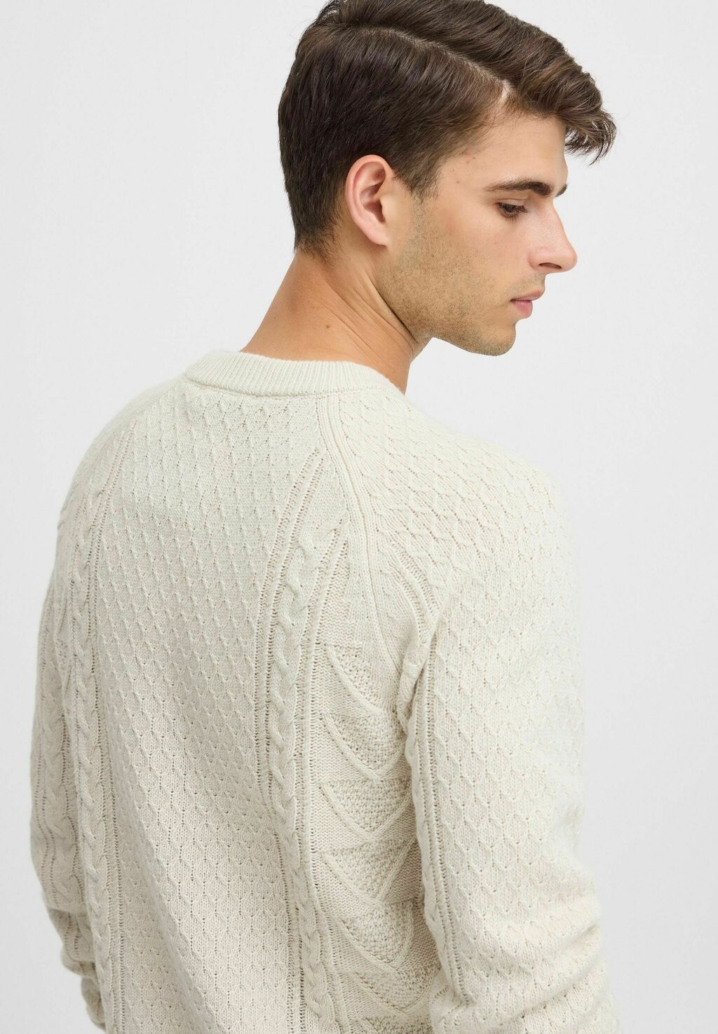 

Джемпер CREW NECK CABLE Casual Friday, кремовый