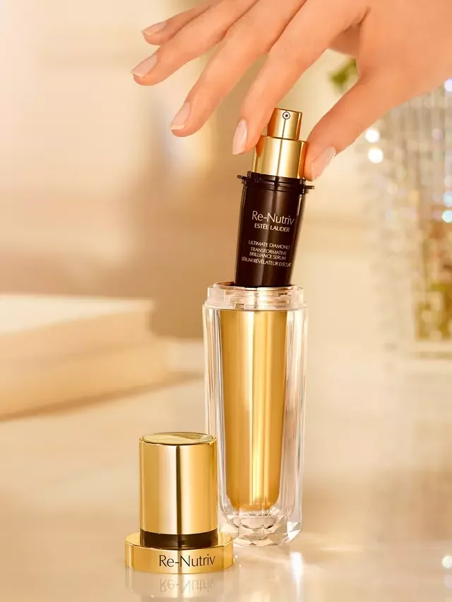 Сыворотка для сияния кожи Re-Nutriv Ultimate Diamond Transformative Brilliance Serum, 30 мл Estée Lauder — фото 4