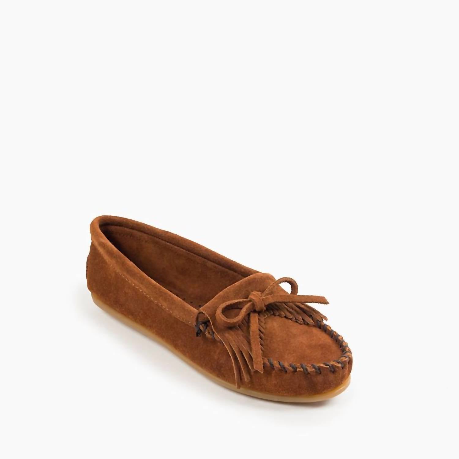 Женские мокасины Kilty с жесткой подошвой в коричневом цвете Minnetonka — фото 4