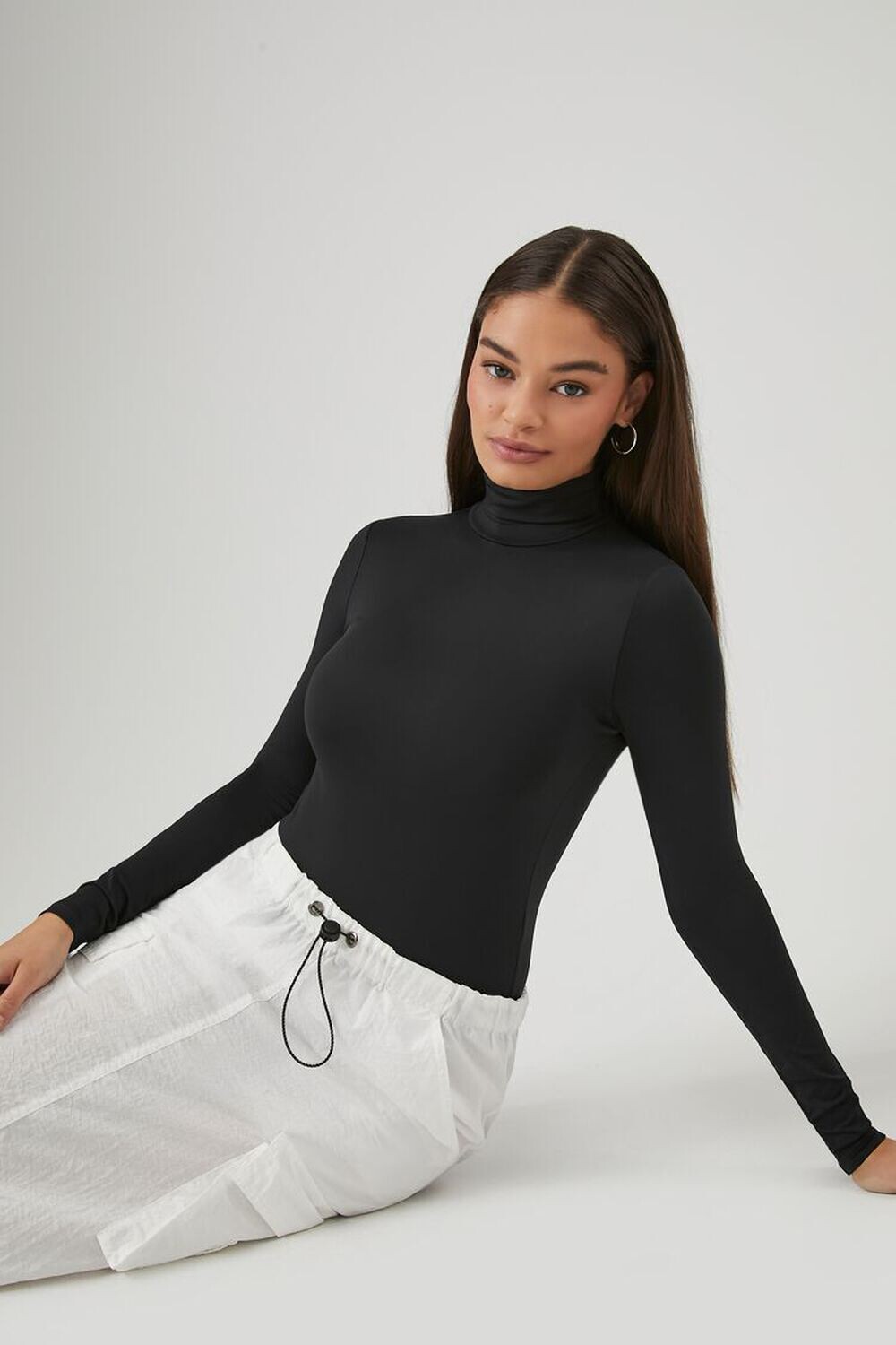 

Приталенное боди с воротником-стойкой Forever 21, черный