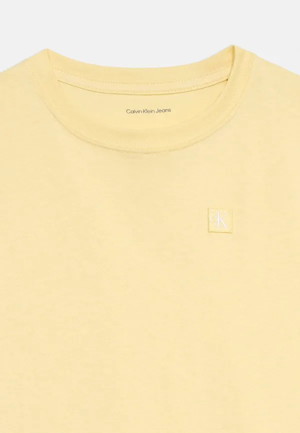 Мини-Футболка унисекс с монограммой Calvin Klein Jeans, French Vanilla — фото 4