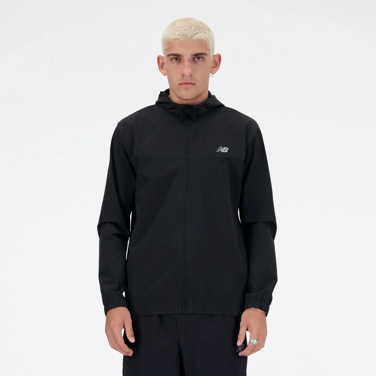 

Тренировочная куртка New Balance "МУЖСКАЯ ТРЕНИРОВОЧНАЯ КУРТКА", черный
