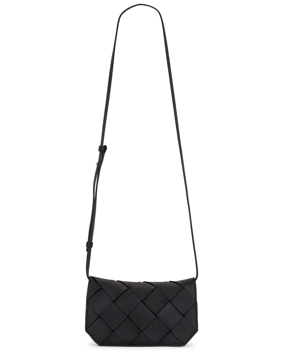 

Сумка Diago Horizontal Phone Pouch Bottega Veneta, Black & Silver