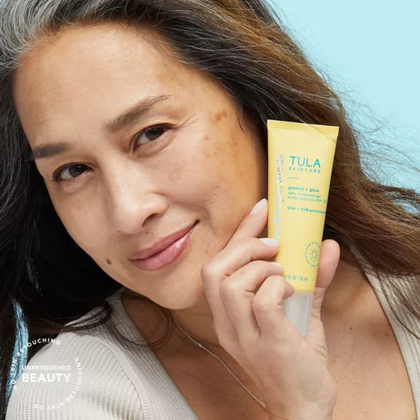 Крем для лица SPF TULA SKINCARE Защита + сияние ежедневный солнцезащитный гель широкого спектра действия — фото 2