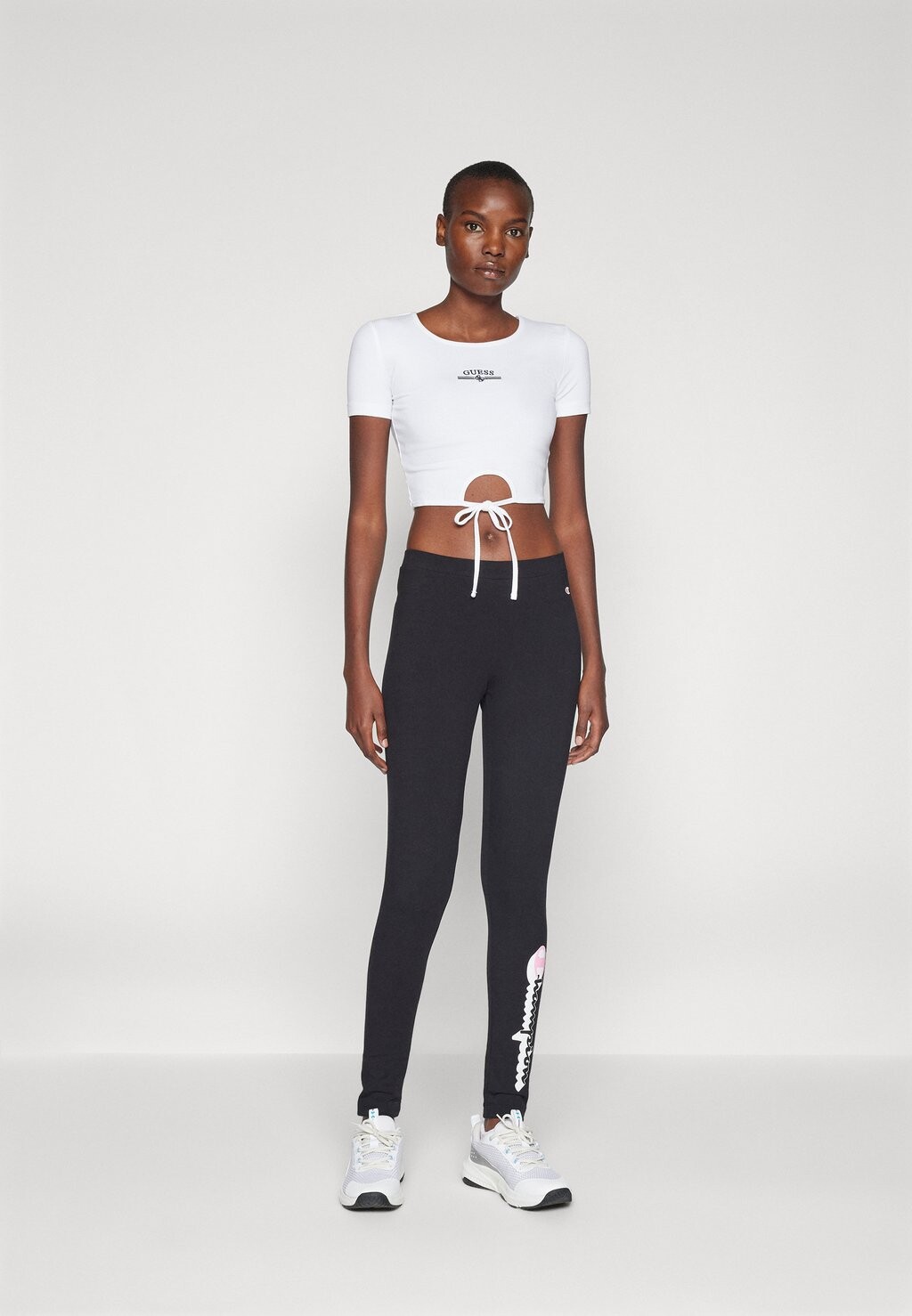 

Тайтсы GRAPHIC LEGGINGS Champion, черный