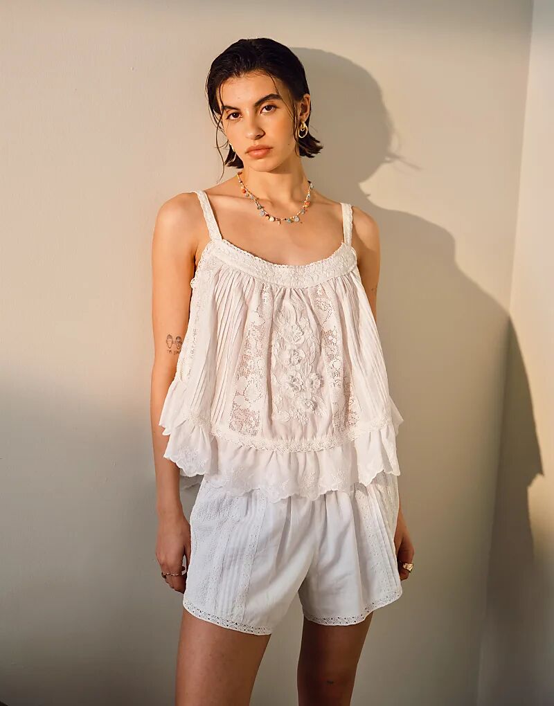

Короткие мини-трусы Topshop co ord broderie, белые