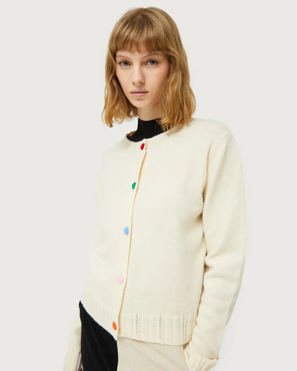 

Женский кардиган с круглым вырезом и пуговицами-сердечками Compañía Fantástica, цвет Crudo