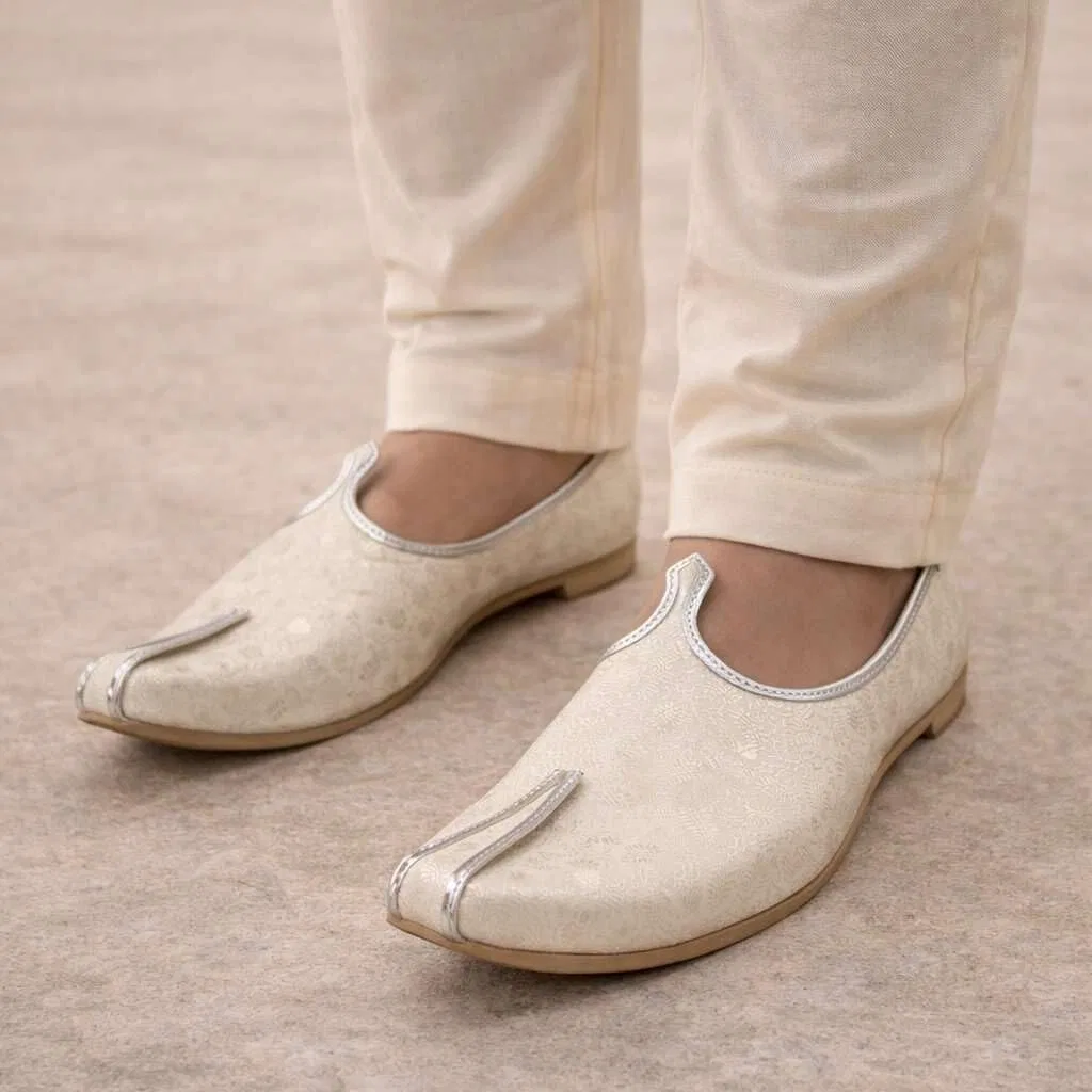 Лоферы мужские белые, традиционные этнические туфли Shoe Bazar — фото 2