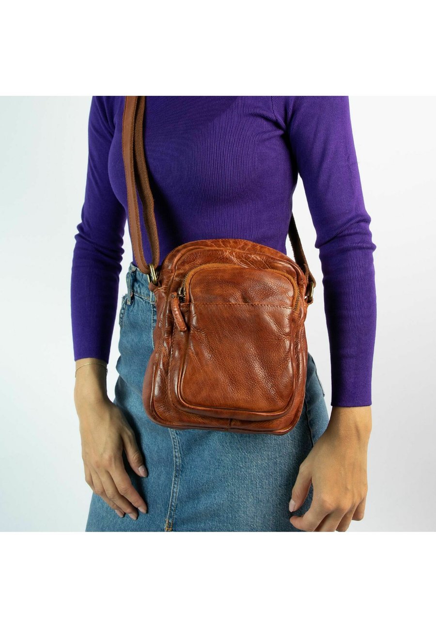 

Сумка кросс-боди Manfield Cross body bag, Cognac