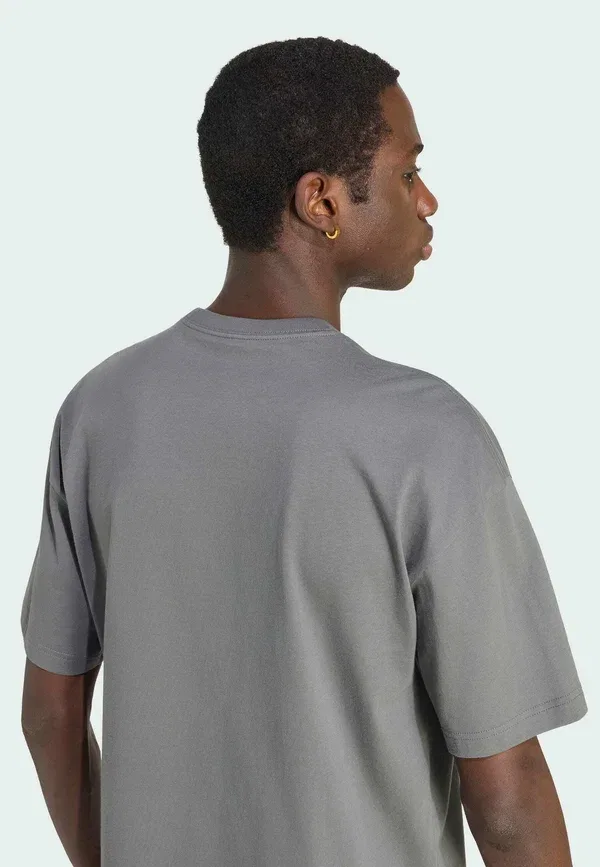 Футболка свободного кроя Adidas Originals Trefoil essentials spacer loose tee basic t-shirt, серый четыре — фото 2