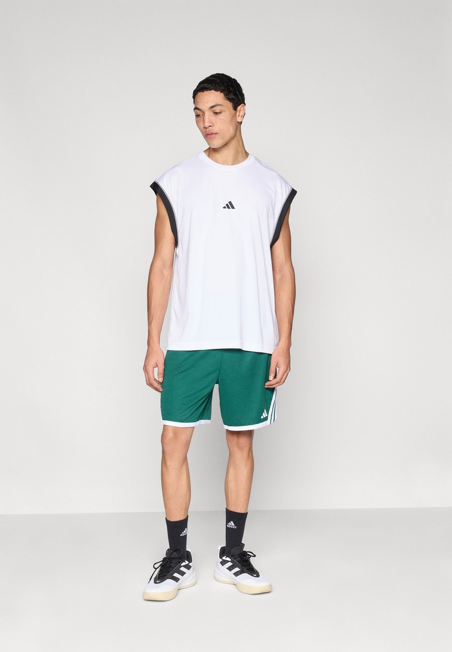 Спортивные шорты Adidas Performance EVERYDAY PRO SHORT, Team Dark Green/White/Dark Green — фото 2