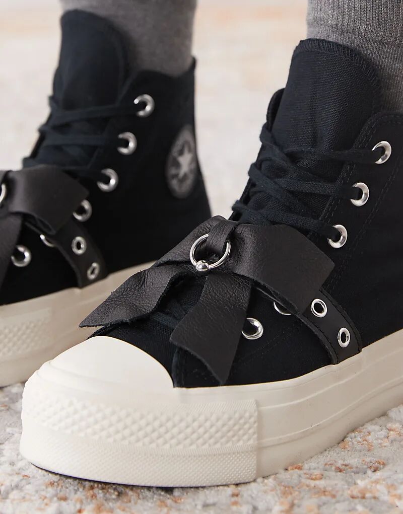 Кроссовки Converse Chuck Taylor All Star Lift Hi на платформе черного цвета с бантами — фото 4