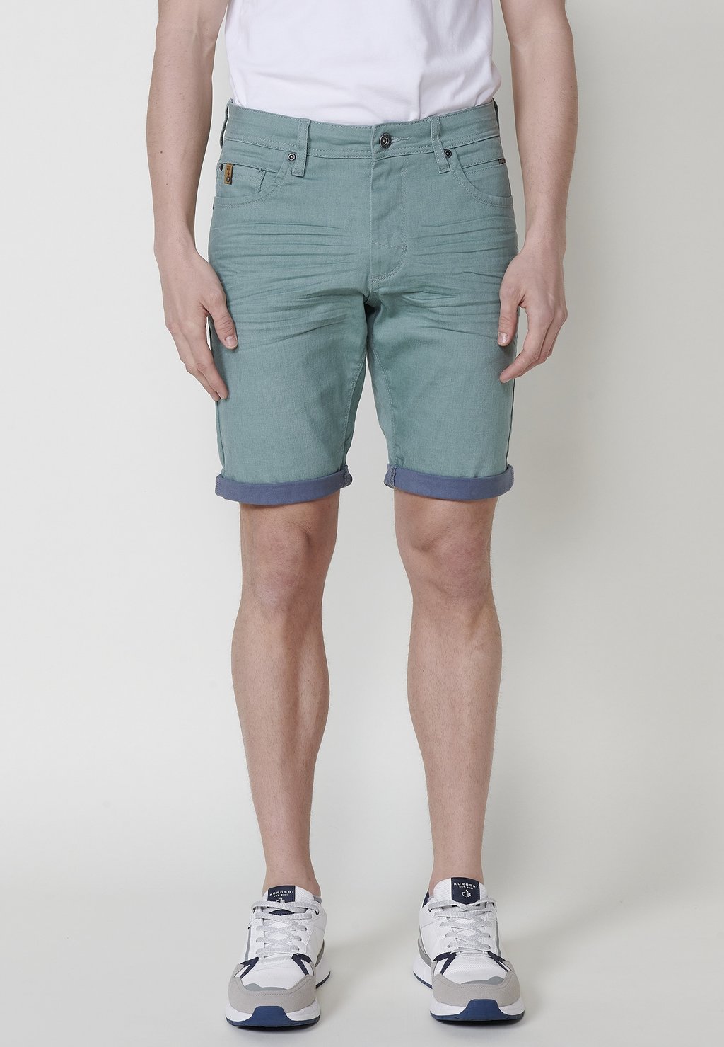 

Джинсовые шорты BERMUDA REGULAR TWILL Koroshi, зеленый