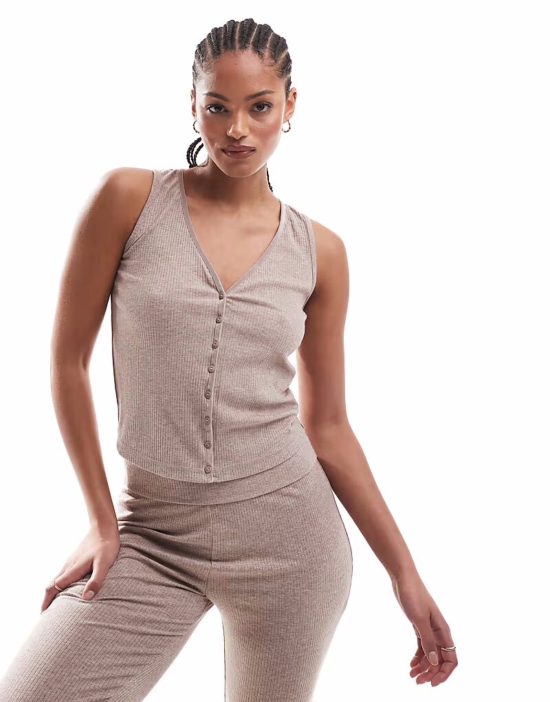 

Жилет ASOS DESIGN с отделкой в рубчик и бархатом, на пуговицах, светло-коричневый цвет