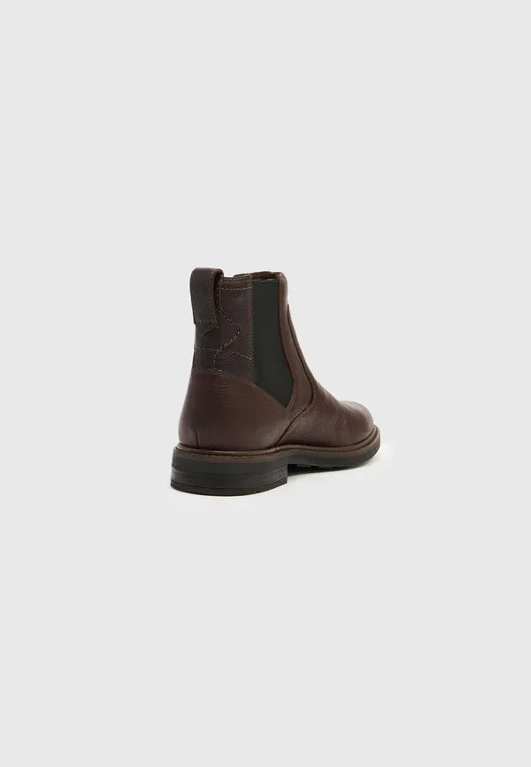 Ботинки Clarks Newford classic ankle boots, коричневая кожа — фото 3