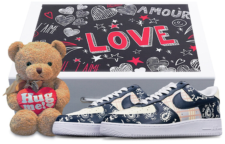

Кроссовки Nike Air Force 1, мультиколор