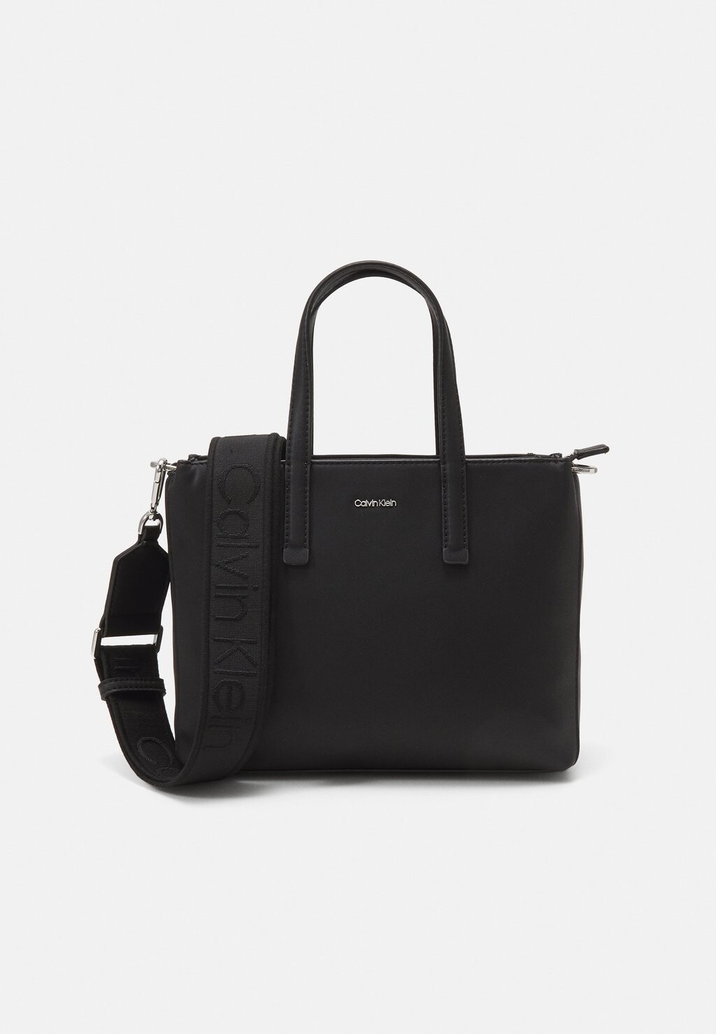 

Сумочка MUST SMALL TOTE Calvin Klein, черный