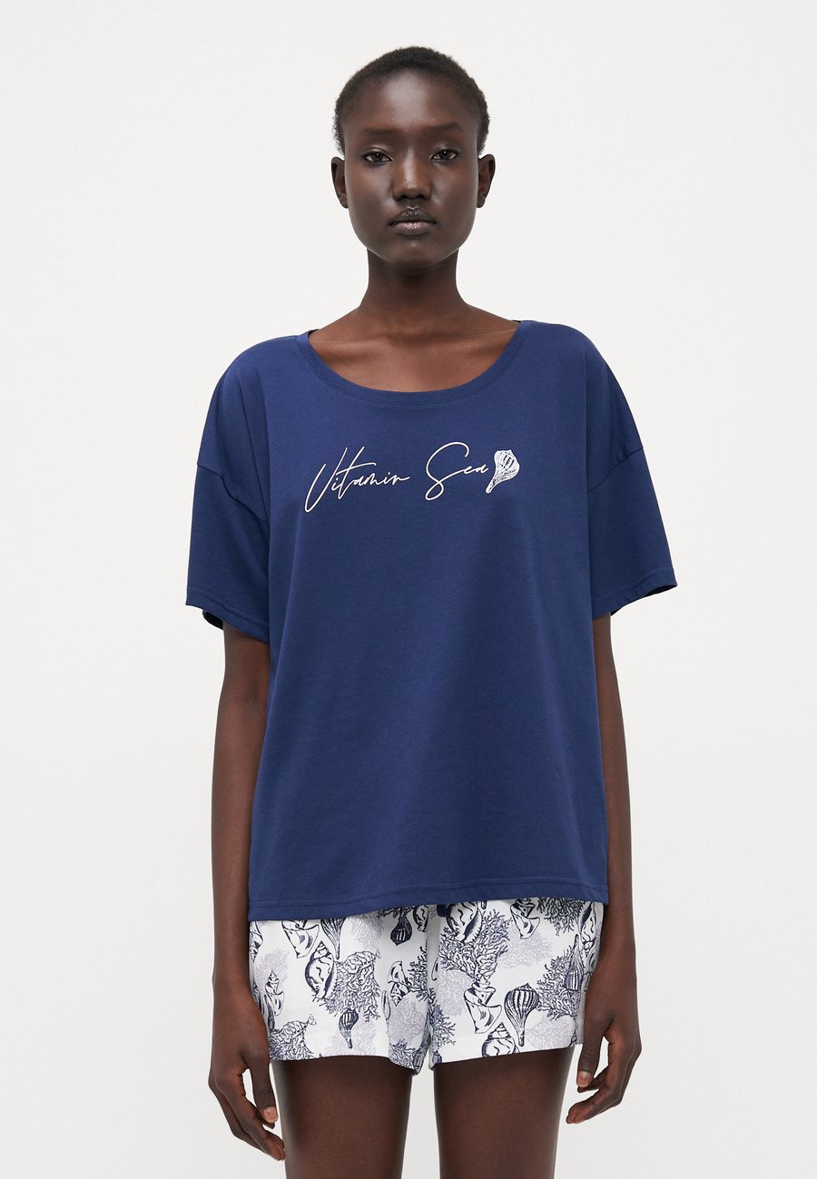 

Пижамный комплект LASCANA VIVANCE DREAMS BY LASCANA VITAMIN SEA SHORTY, Navy /Blue